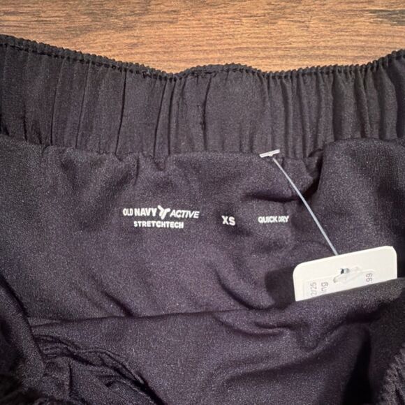 Old Navy Active StretchTech Black Women's Athletic Shorts XSmall - Picture 3 of 6